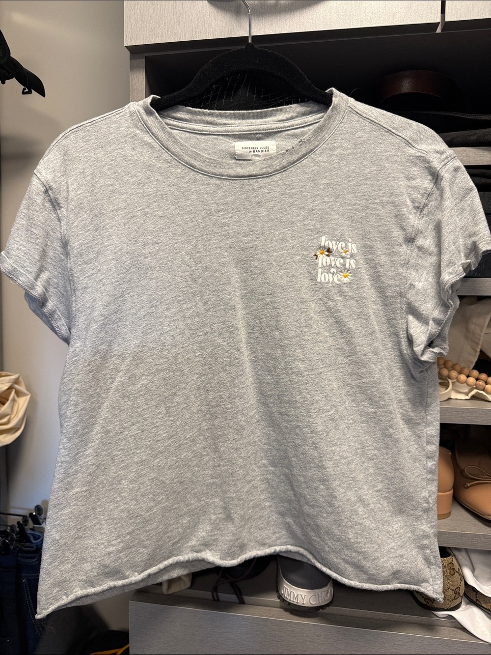 Sincerely Jules Heather Gray 'Love Is Love' Daisy Tee